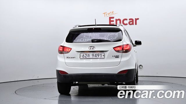 Hyundai Tucson ix Diesel 2WD LX20 Luxury 2013 — фото 4