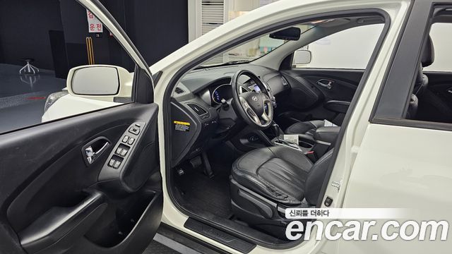 Hyundai Tucson ix Diesel 2WD LX20 Luxury 2013 — фото 10