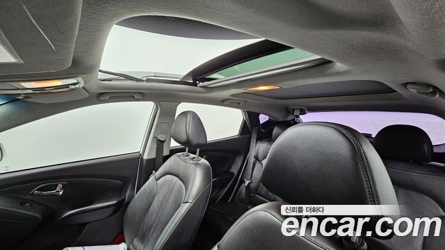 Hyundai Tucson ix Diesel 2WD LX20 Luxury 2013 — фото 19