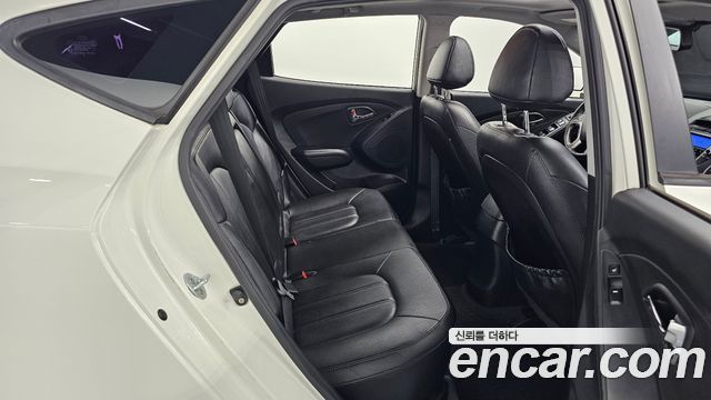 Hyundai Tucson ix Diesel 2WD LX20 Luxury 2013 — фото 26