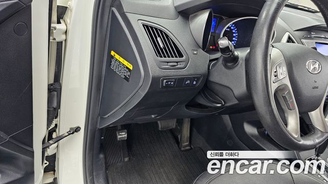 Hyundai Tucson ix Diesel 2WD LX20 Luxury 2013 — фото 27