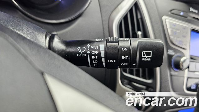 Hyundai Tucson ix Diesel 2WD LX20 Luxury 2013 — фото 28