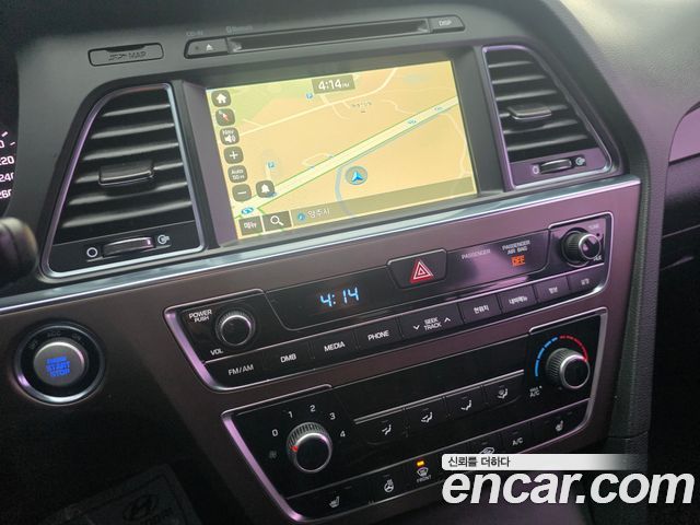 Hyundai Sonata (LF) 2.0 Care+ 2017 — фото 19