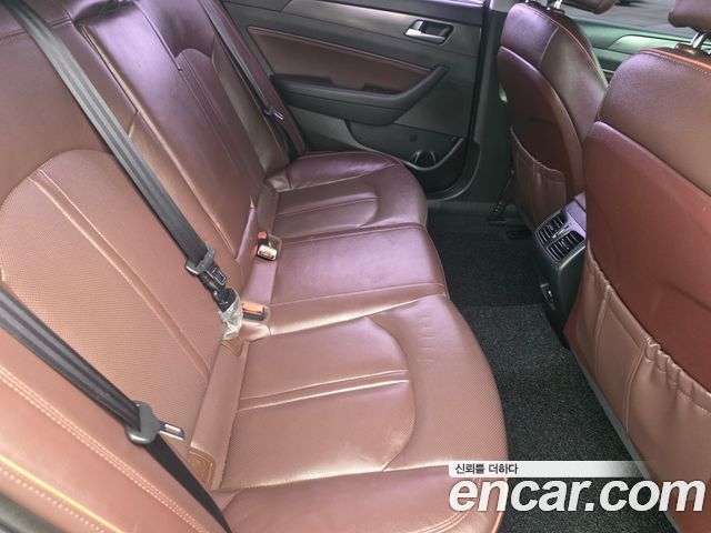 Hyundai Sonata (LF) 2.0 Care+ 2017 — фото 23