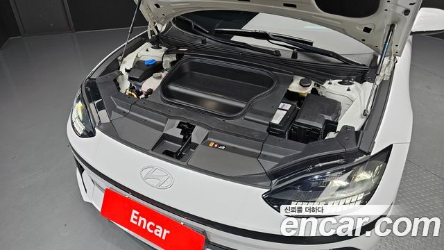 Hyundai Ioniq 6 Long Range AWD Exclusive + 2023 — фото 6