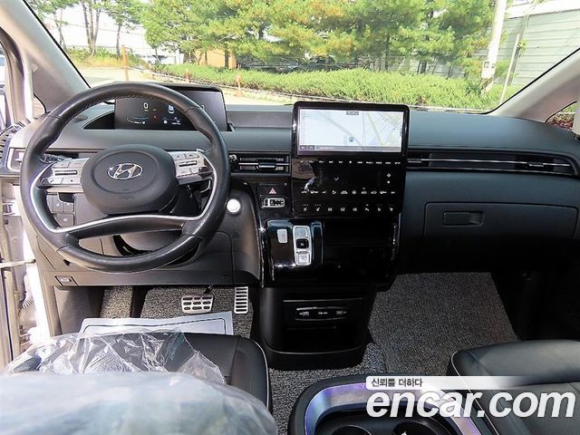 Hyundai Staria Lounge 9-Seater Prestige 2022 — фото 8