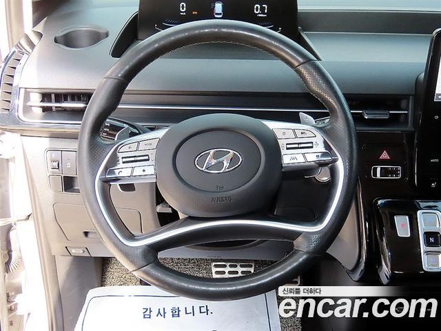 Hyundai Staria Lounge 9-Seater Prestige 2022 — фото 9