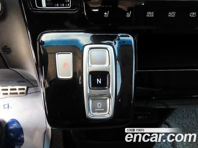 Hyundai Staria Lounge 9-Seater Prestige 2022 — фото 15