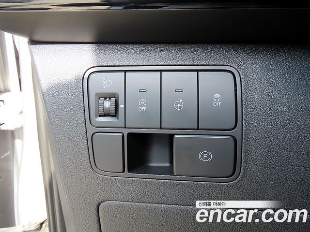 Hyundai Staria Lounge 9-Seater Prestige 2022 — фото 17