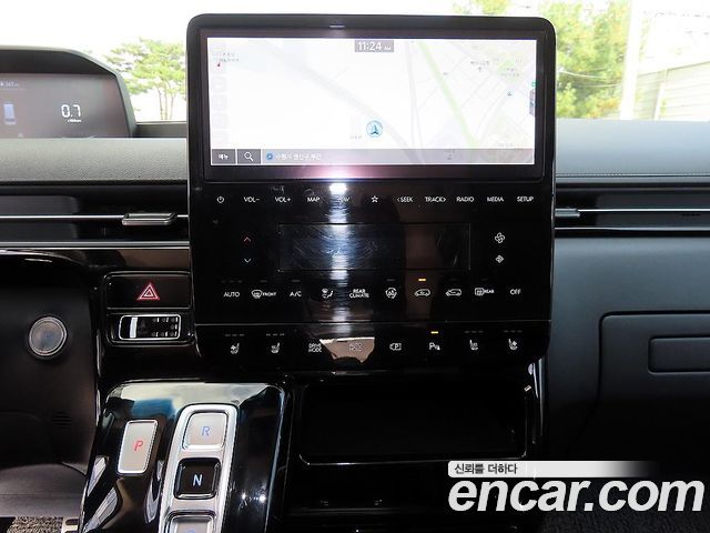 Hyundai Staria Lounge 9-Seater Prestige 2022 — фото 18
