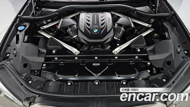 BMW X6 (G06) M50i 2022 — фото 6