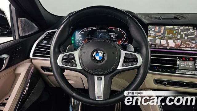 BMW X6 (G06) M50i 2022 — фото 13