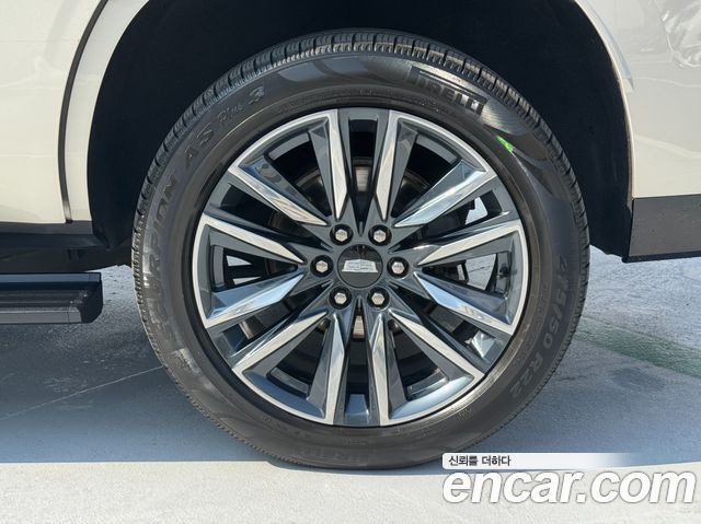 Cadillac Escalade (V) 6.2 Sports Platinum 2022 — фото 7