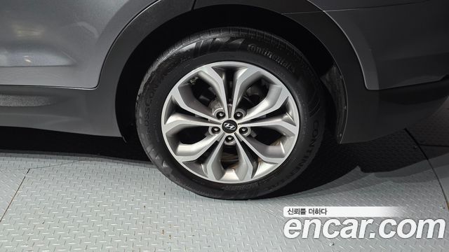 Hyundai Santa Fe (DM) Diesel(e-VGT) 2.0 2WD Exclusive 2015 — фото 21
