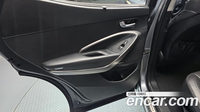 Hyundai Santa Fe (DM) Diesel(e-VGT) 2.0 2WD Exclusive 2015 — фото 25