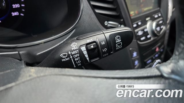 Hyundai Santa Fe (DM) Diesel(e-VGT) 2.0 2WD Exclusive 2015 — фото 28