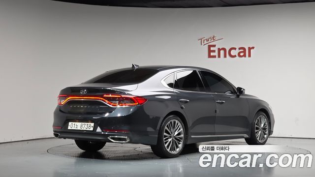 Hyundai Grandeur (IG) 3.0 Exclusive Special 2018 — фото 2