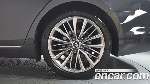 Hyundai Grandeur (IG) 3.0 Exclusive Special 2018 — фото 21
