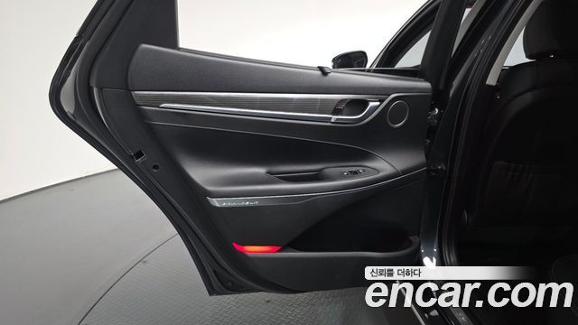 Hyundai Grandeur (IG) 3.0 Exclusive Special 2018 — фото 25