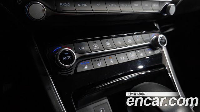 Hyundai Grandeur (IG) 3.0 Exclusive Special 2018 — фото 37