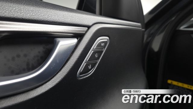 Hyundai Grandeur (IG) 3.0 Exclusive Special 2018 — фото 38