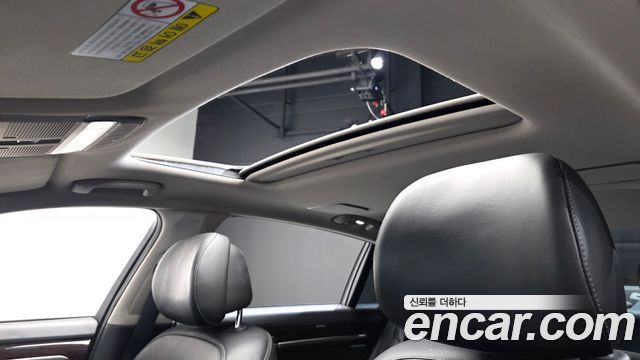 Genesis EQ900 3.3 T-GDI AWD Premiun Luxury 2018 — фото 17