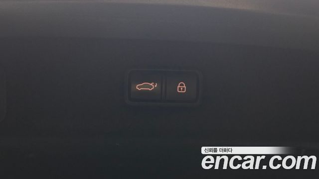 Genesis EQ900 3.3 T-GDI AWD Premiun Luxury 2018 — фото 18