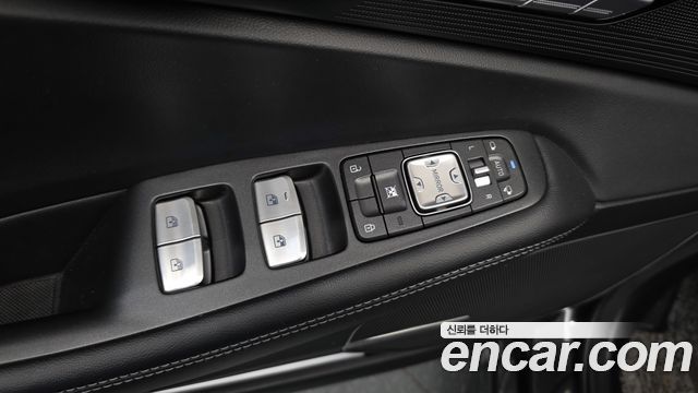 Genesis EQ900 3.3 T-GDI AWD Premiun Luxury 2018 — фото 30
