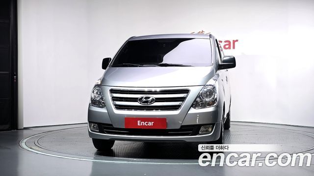 Hyundai Grand Starex 3-Seater VAN Smart 2017 — фото 3