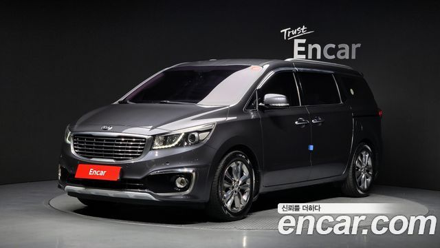 Kia Carnival 9-seater Prestige