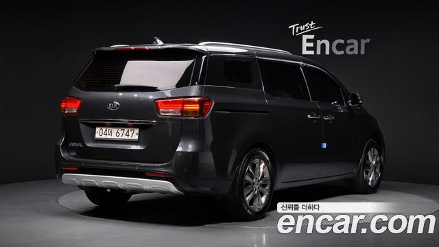 Kia Carnival 9-seater Prestige 2017 — фото 2