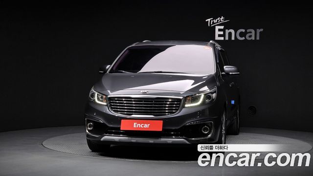 Kia Carnival 9-seater Prestige 2017 — фото 3