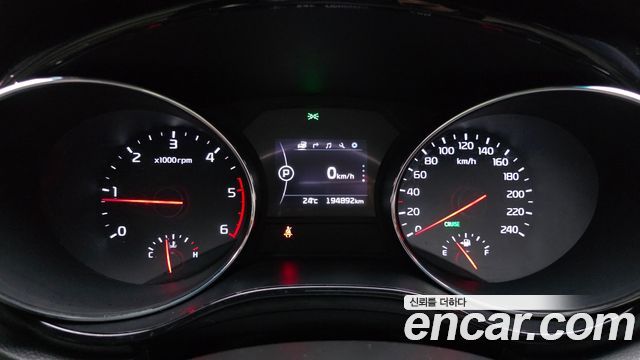 Kia Carnival 9-seater Prestige 2017 — фото 8