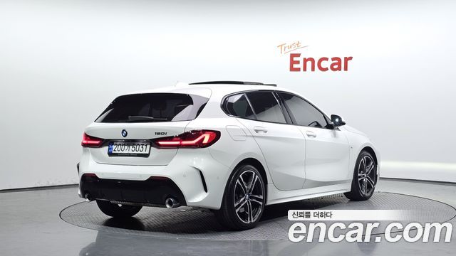 BMW 1 Series (F40) 120i M Sports 2023 — фото 2