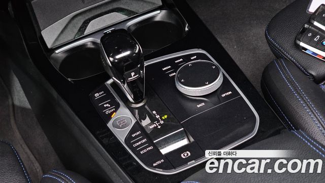 BMW 1 Series (F40) 120i M Sports 2023 — фото 9