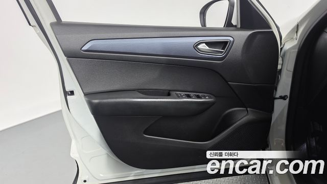 Renault Korea XM3 1.6 GTe SE 2022 — фото 24