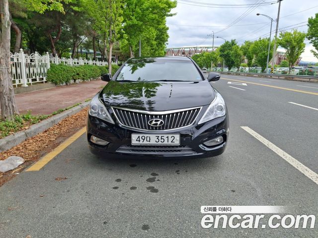 Hyundai Grandeur Hybrid (HG) Premium