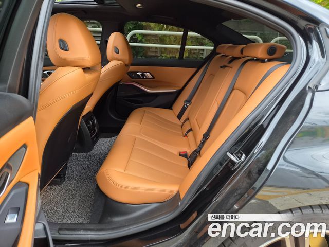 BMW 3 Series (G20) 320i M Sport 2024 — фото 16