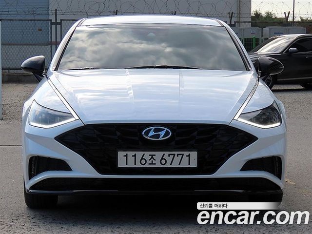 Hyundai Sonata (DN8) 2.0 Modern