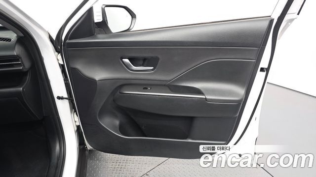 Hyundai Kona (SX2) Gasoline 1.6 Turbo 2WD Modern 2023 — фото 24