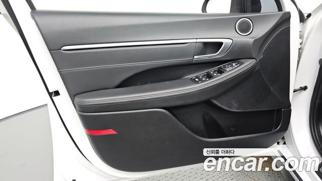 Hyundai Sonata (DN8) 2.0 LPG(rental car) Style 2022 — фото 24