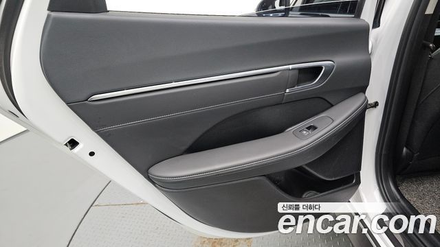 Hyundai Sonata (DN8) 2.0 LPG(rental car) Style 2022 — фото 25