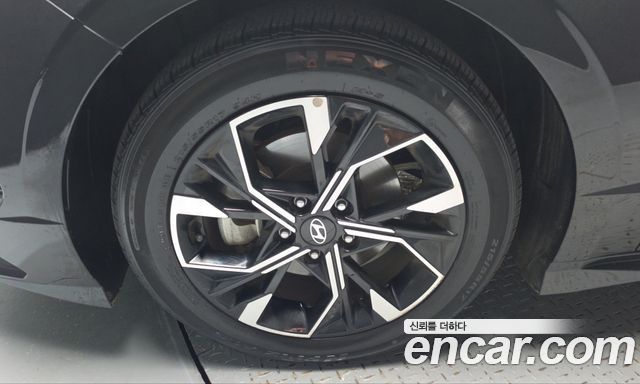 Hyundai Sonata The Edge (DN8) 2.0 Exclusive 2024 — фото 5