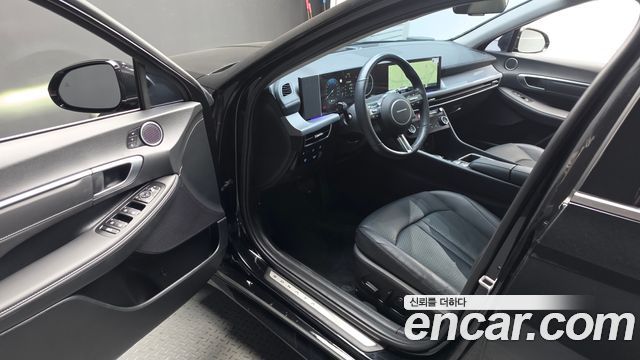 Hyundai Sonata The Edge (DN8) 2.0 Exclusive 2024 — фото 10