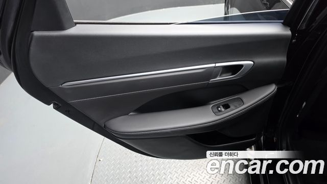 Hyundai Sonata The Edge (DN8) 2.0 Exclusive 2024 — фото 25