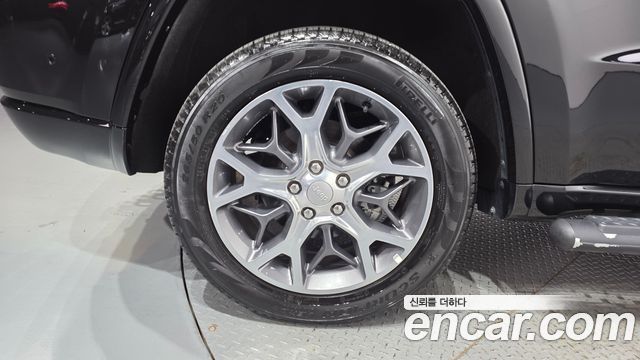 Jeep Grand Cherokee 3.6 Overland WK2 2020 — фото 5
