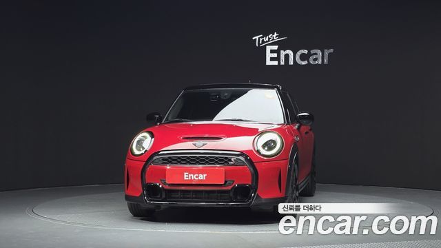 MINI Cooper S 5Door Classic Third Generation 2022 — фото 3
