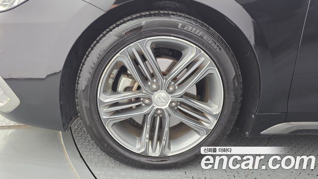 Hyundai Grandeur (IG) 2.4 Premium 2019 — фото 5