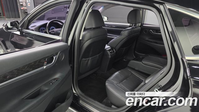 Hyundai Grandeur (IG) 2.4 Premium 2019 — фото 11