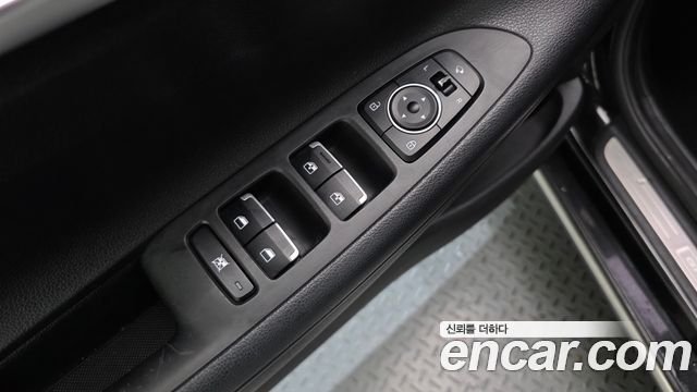 Hyundai Grandeur (IG) 2.4 Premium 2019 — фото 13